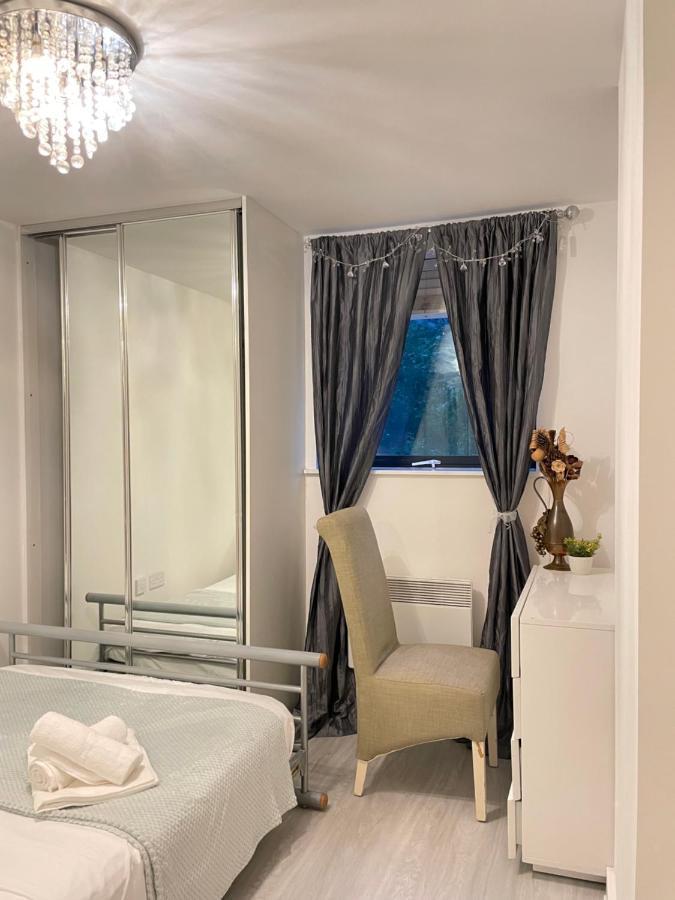 Wharf Inn Premier Apartment Central Manchester - Free Private Parking Exterior foto